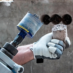 Эксплуатация коронки по бетону для розеток Distar CACC-W T-Бетон Magnet SDS Plus 68 мм Эксплуатация коронки по бетону для розеток Distar CACC-W T-Бетон Magnet SDS Plus 68 мм