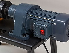 Электрический двигатель желобонакатного станка Esson ElectricGro-12B Электрический двигатель желобонакатного станка Esson ElectricGro-12B