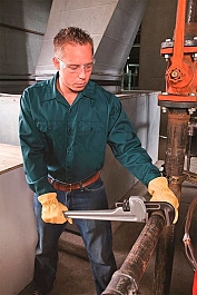 Использование алюминиевого прямого трубного ключа 14" Ridgid Aluminum Heavy Duty 814 Использование алюминиевого прямого трубного ключа 14" Ridgid Aluminum Heavy Duty 814