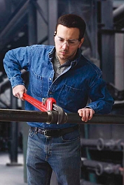 Использование прямых трубных ключей Ridgid Heavy Duty 14" Использование прямых трубных ключей Ridgid Heavy Duty 14"