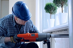 Использования дрели алмазного бурения Husqvarna DM 220 Использования дрели алмазного бурения Husqvarna DM 220