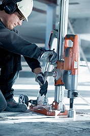 Применение дрелей алмазного бурения Husqvarna DM 220 Применение дрелей алмазного бурения Husqvarna DM 220