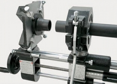 Применение зажима для фланцев ручной машины для сварки пластиковых труб Rothenberger Roweld P 110 Применение зажима для фланцев ручной машины для сварки пластиковых труб Rothenberger Roweld P 110