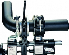 Сварка трубы с фитингом ручной машиной для сварки пластиковых труб Rothenberger Roweld P 110 Сварка трубы с фитингом ручной машиной для сварки пластиковых труб Rothenberger Roweld P 110